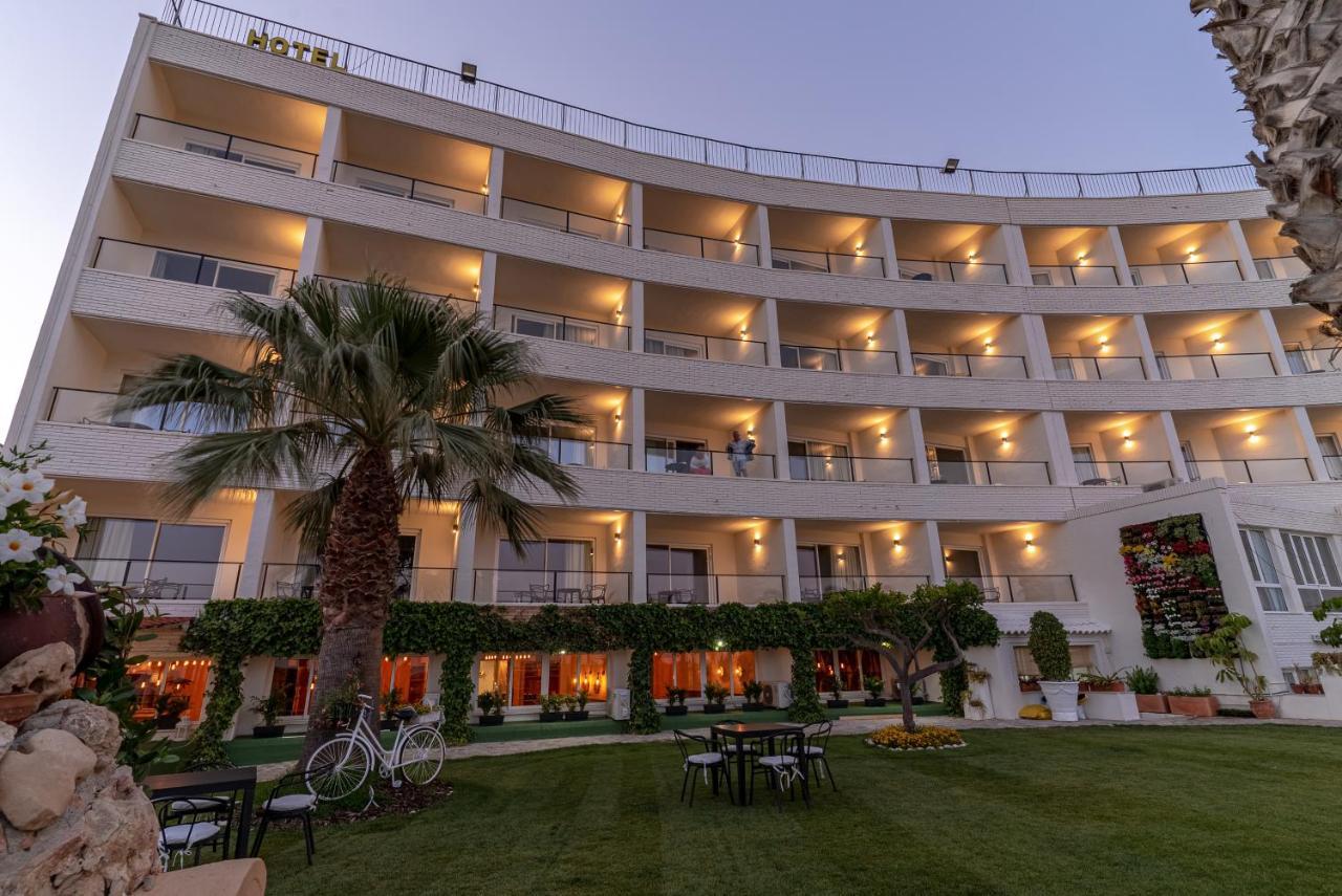 Ramada Resort By Wyndham El Puerto de Mazarrón Eksteriør billede